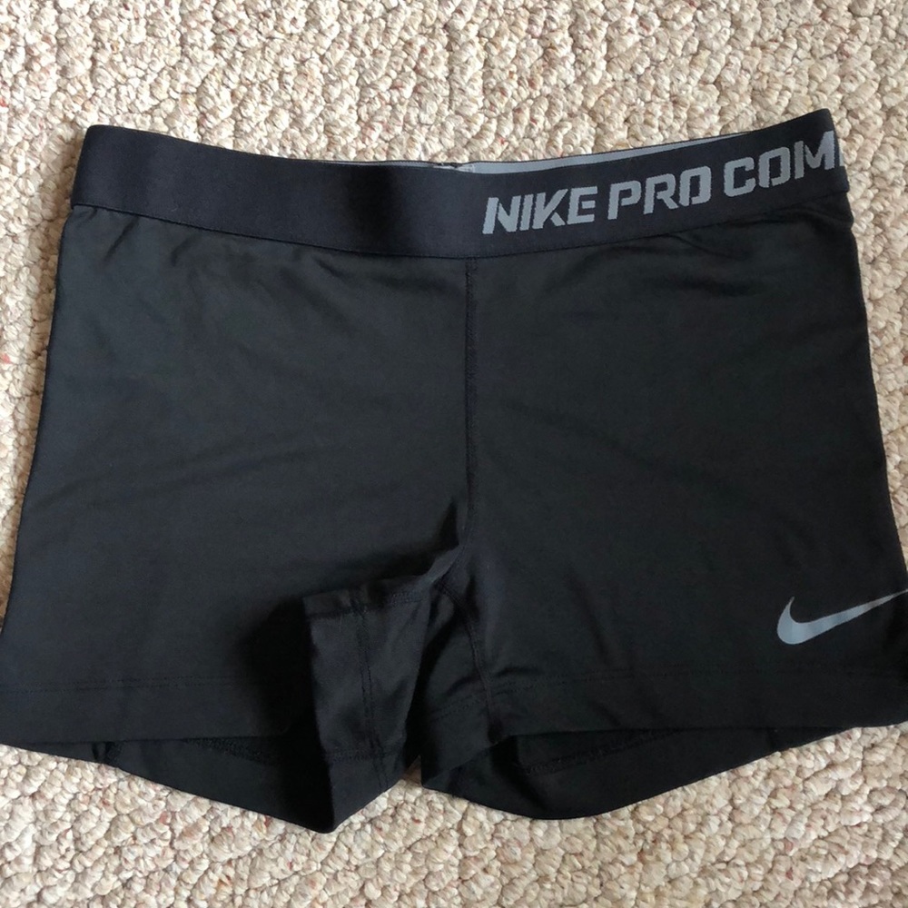NEVER WORN Nike Pro Combat Dri-Fit spandex shorts